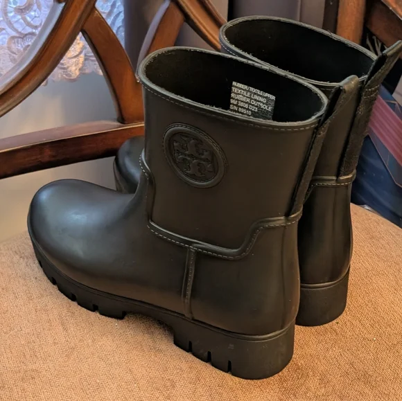 Tory Burch Ankle Rain Boots - Picture 4 of 9
